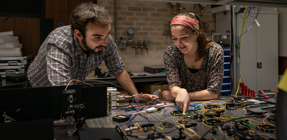 University of Birmingham students pictured in the UK Quantum Technology Hub, home to the SPIE Optics and Photonics Champions Academy.